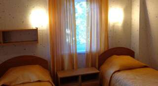 Гостиница Гостевой дом Сосны Светлогорск Двухместный номер эконом-класса с 1 кроватью или 2 отдельными кроватями-1